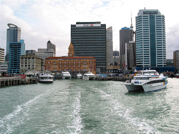 Паром, соединяющий центр Окленда и Девонпорт., Окленд, Новая Зеландия (Auckland, New Zealand)