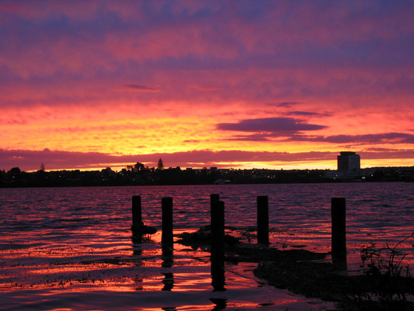 Озеро Пупуке (Lake Pupuke) Озеро Пупуке (Lake Pupuke), Окленд, Новая Зеландия (Auckland, New Zealand)