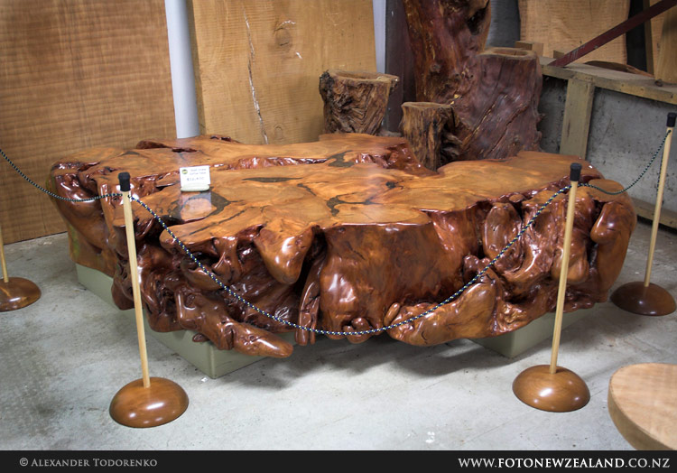 Кофейный столик из каури, Awanui, Новая Зеландия (Awanui, New Zealand)