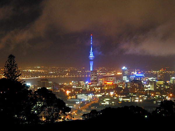Огни ночного Окленда, Mt Eden, Auckland, New Zealand