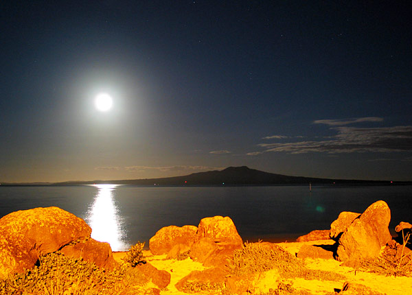 Восход луны, Takapuna Beach, Auckland, New Zealand