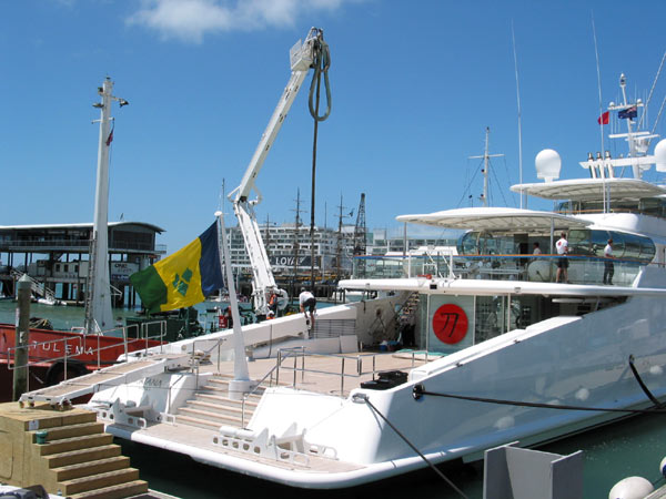 Katana. Бункеровка, America's Cup, Auckland, New Zealand