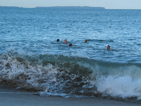Открытие купального сезона, Thorne Bay, Auckland, New Zealand