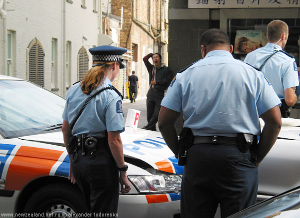 Чутка погорячились, Fort St, Auckland, New Zealand