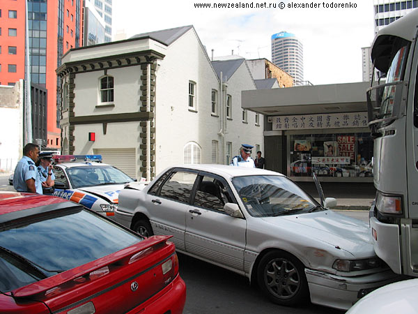 Последствия преследования нарушителя, Fort St, Auckland, New Zealand