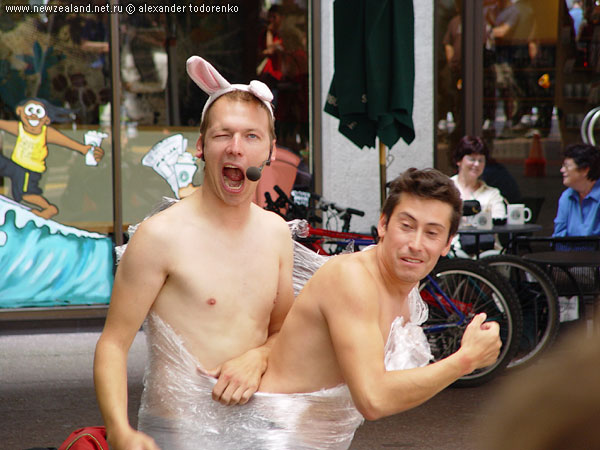 Уличный стриптиз, Окленд, Новая Зеландия (Auckland, New Zealand)