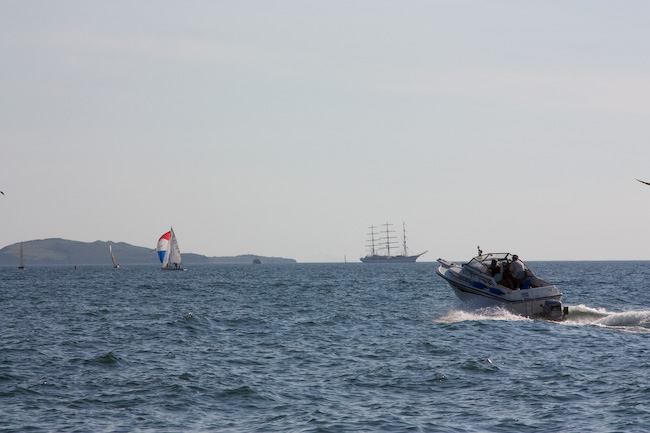 Владивосток - море, катер, парусник