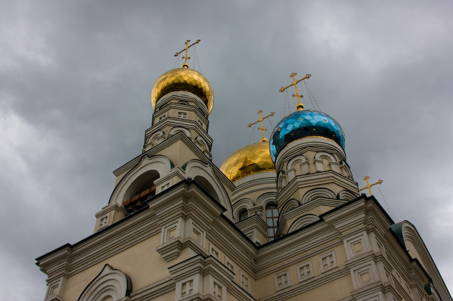 Церковь в Покровском парке