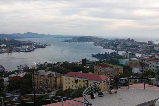 Вид на Золотой Рог с сопки Орлиная, Владивосток