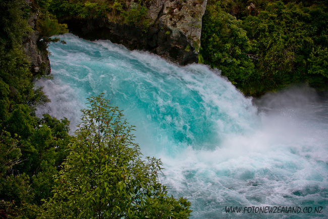 Водопад Хука (Huka Falls) в Таупо