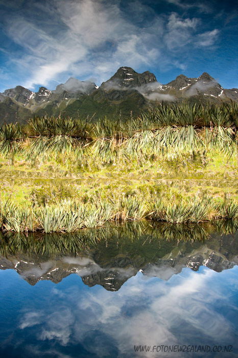 Симметричное отражение гор